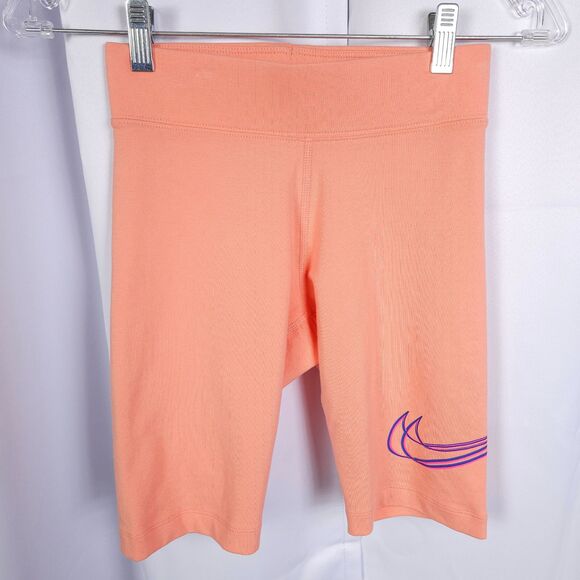 Nike Essiential Womens XS Pink Crimson Bliss Tight FIt Bike Gym Dance Shorts - Picture 2 of 8